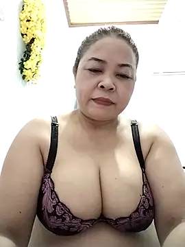 Snapshot of Baby-bigtits2026 chatting on May 5, 2026, 10:12 am Baby-bigtits2026 online show from May 5, 2026, 10:12 am