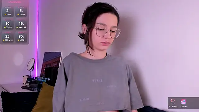 Snapshot of miabellee_ chatting on February 8, 2026, 2:59 am miabellee online show from February 8, 2026, 2:59 am