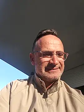 bobo672 online show from April 9, 2026, 6:13 am