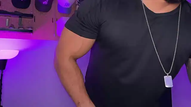 SamDornan51 online show from March 31, 2026, 1:07 am