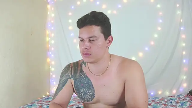 Snapshot of Eternalfuego chatting on February 14, 2026, 5:48 am Eternalfuego online show from February 14, 2026, 5:48 am