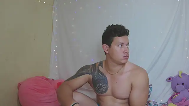 Snapshot of Eternalfuego chatting on February 16, 2026, 4:52 am Eternalfuego online show from February 16, 2026, 4:52 am