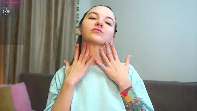 AricaPetties online show from February 24, 2026, 8:18 pm