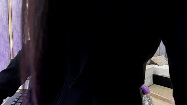 Snapshot of KeniaVelvet_ chatting on February 4, 2026, 2:12 pm KeniaVelvet online show from February 4, 2026, 2:12 pm