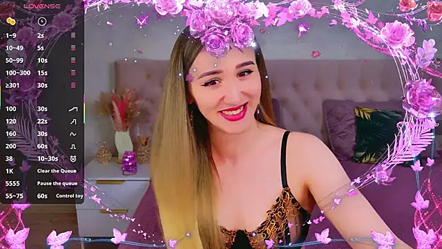 JasminUqueen online show from May 16, 2026, 2:19 am