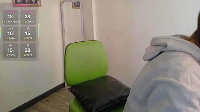 PaulaSantanaOf online show from February 21, 2026, 5:25 pm