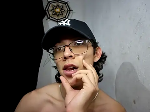 Snapshot of SolRakOF chatting on February 13, 2026, 5:25 am SolRakOF online show from February 13, 2026, 5:25 am