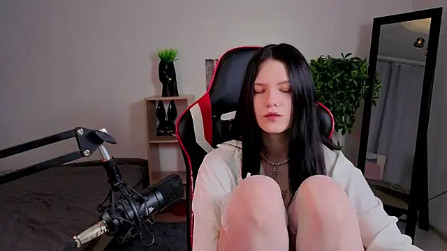 Maria trend online show from February 12, 2026, 5:08 pm