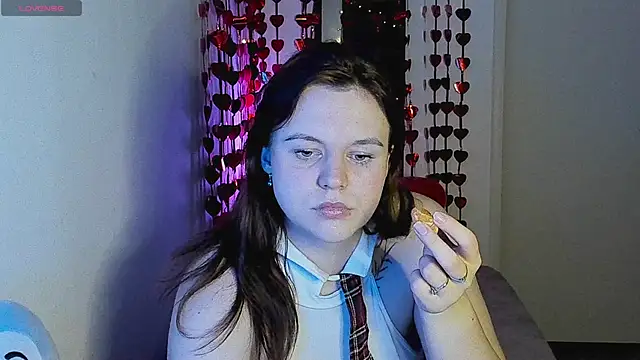 Snapshot of Lika__Sweeet chatting on February 4, 2026, 11:09 pm Lika Sweeet online show from February 4, 2026, 11:09 pm