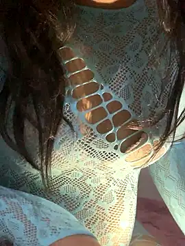 Nour-Lina online show from March 13, 2026, 11:44 pm