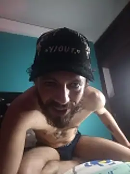 kauzZhomi online show from February 17, 2026, 11:22 pm