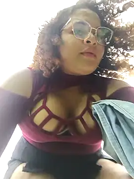 Snapshot of AdinaSkaly chatting on February 24, 2026, 8:18 pm AdinaSkaly online show from February 24, 2026, 8:18 pm