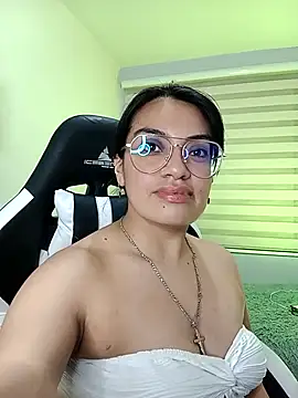 Snapshot of Arany_ chatting on March 4, 2026, 1:00 am Arany online show from March 4, 2026, 1:00 am