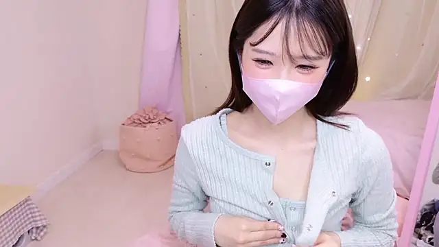  MIYUnya online show from April 11, 2026, 1:10 am