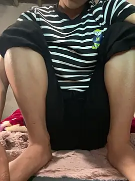 2b-xx online show from April 4, 2026, 12:20 am