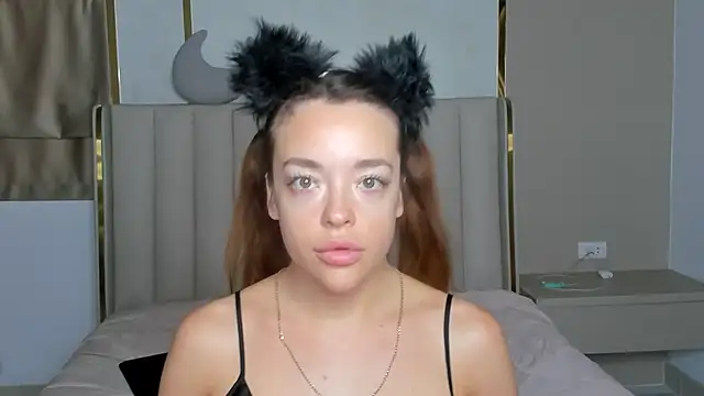 Snapshot of stellaa_quenn chatting on February 11, 2026, 12:15 am stellaa quenn online show from February 11, 2026, 12:15 am