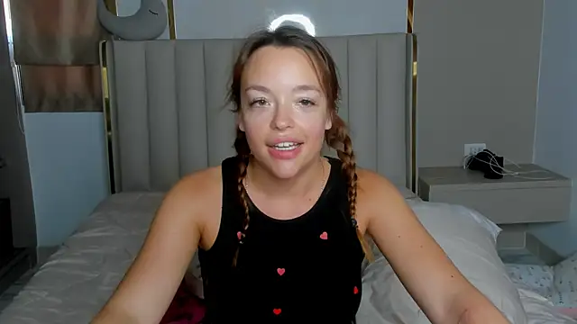 stellaa quenn online show from April 11, 2026, 8:51 am