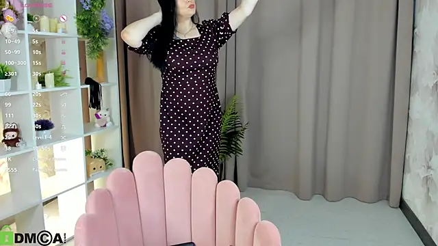 Snapshot of Monika_Martinezz chatting on March 5, 2026, 4:08 am Monika Martinezz online show from March 5, 2026, 4:08 am