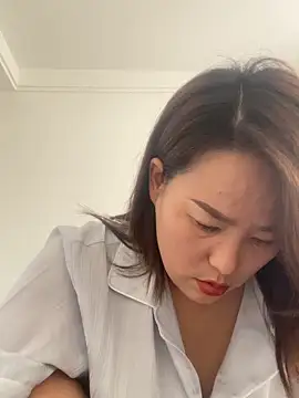 Snapshot of Youyou_12 chatting on February 23, 2026, 3:48 am Youyou 12 online show from February 23, 2026, 3:48 am