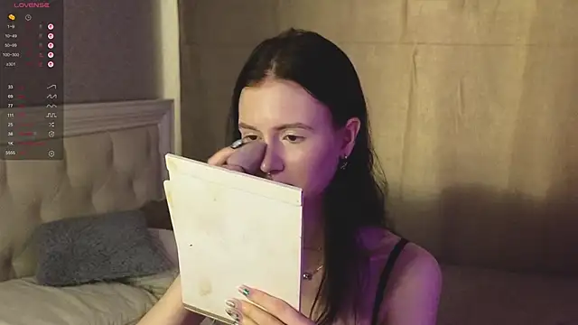 Glow hollow online show from February 25, 2026, 4:11 am