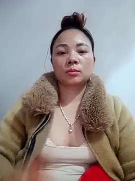 Snapshot of neyney110 chatting on February 9, 2026, 11:47 am neyney110 online show from February 9, 2026, 11:47 am