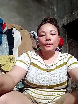 Snapshot of neyney110 chatting on February 27, 2026, 10:59 am neyney110 online show from February 27, 2026, 10:59 am