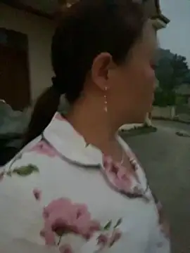 neyney110 online show from March 28, 2026, 10:42 pm