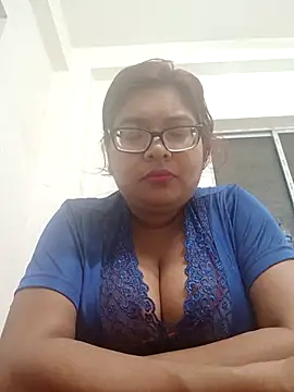 Snapshot of Elie_Hallway chatting on February 15, 2026, 9:00 pm Elie Hallway online show from February 15, 2026, 9:00 pm