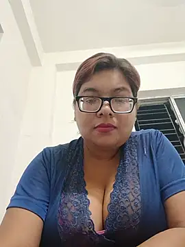 Elie Hallway online show from May 15, 2026, 6:48 pm