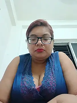 Snapshot of Elie_Hallway chatting on July 1, 2026, 6:40 pm Elie Hallway online show from July 1, 2026, 6:40 pm