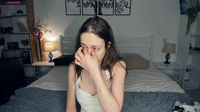 Snapshot of MalvinaTrafford chatting on February 21, 2026, 8:43 pm MalvinaTrafford online show from February 21, 2026, 8:43 pm