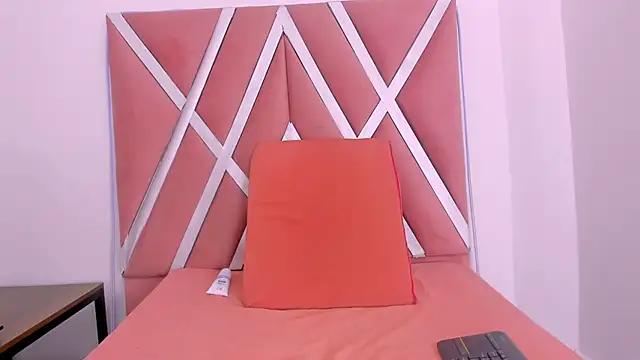 Snapshot of LIZEY_LYNCH chatting on February 20, 2026, 11:54 am LIZEY LYNCH online show from February 20, 2026, 11:54 am