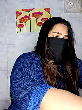 Cute G online show from March 17, 2026, 6:44 pm