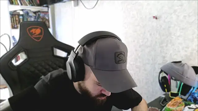 Snapshot of _Mostly_ chatting on April 2, 2026, 10:57 am Mostly online show from April 2, 2026, 10:57 am