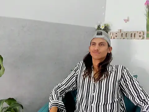 Noha-Smith online show from February 1, 2026, 4:33 am