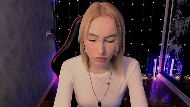 Snapshot of crybambi chatting on February 10, 2026, 6:17 am crybambi online show from February 10, 2026, 6:17 am