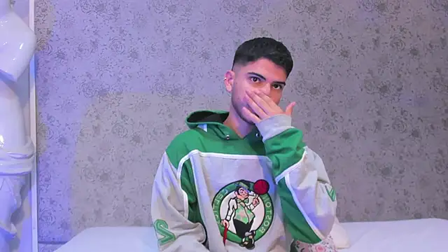 Apolo Gray online show from February 8, 2026, 4:27 am