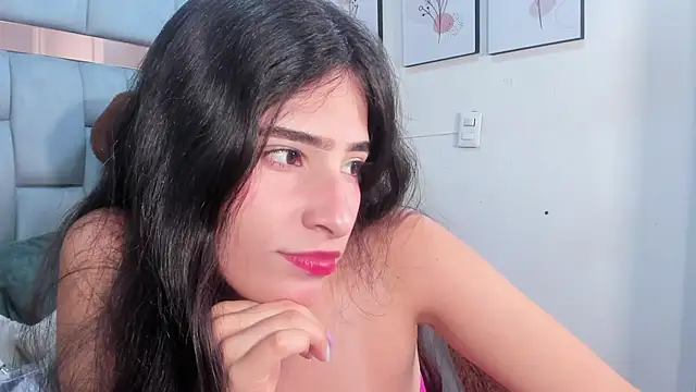 tatianacrow online show from June 3, 2026, 12:08 pm