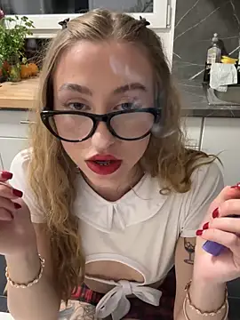 romyxxs online show from March 12, 2026, 8:37 pm