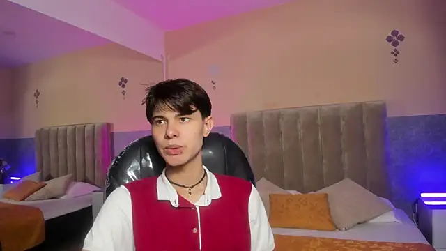 Derek Sinn online show from April 13, 2026, 7:41 pm