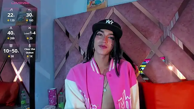 MeghanQueen   online show from February 17, 2026, 4:09 am