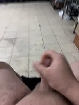 Snapshot of Can3438q chatting on February 23, 2026, 9:34 pm Can3438q online show from February 23, 2026, 9:34 pm