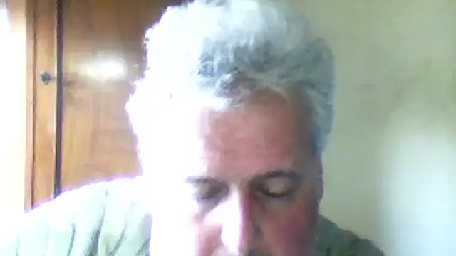 Snapshot of swichcassanesi chatting on February 12, 2026, 1:06 pm swichcassanesi online show from February 12, 2026, 1:06 pm