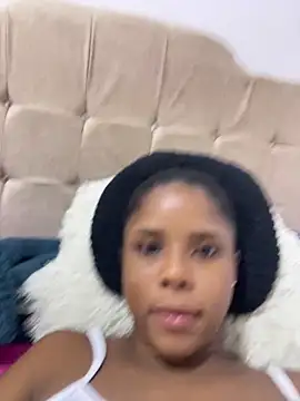 LIA PARKERR online show from February 25, 2026, 2:10 am