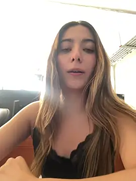 kloe  t18 online show from March 11, 2026, 8:48 pm