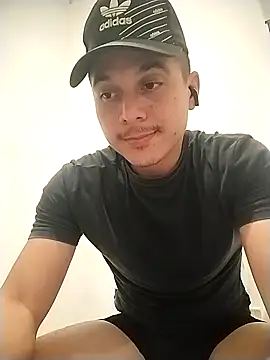 Reuss25 online show from April 21, 2026, 12:00 pm