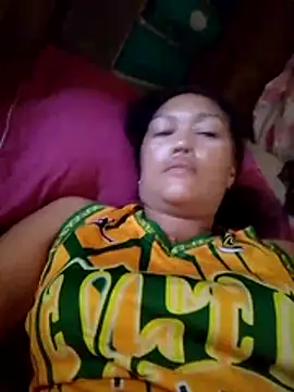 sexymom siovie online show from May 5, 2026, 7:05 am