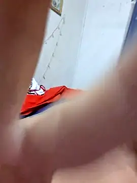 tuhardsexy online show from March 6, 2026, 11:45 pm