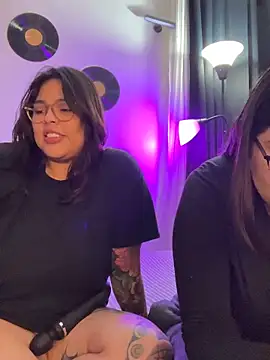 Snapshot of KittyTatts chatting on February 19, 2026, 2:51 am KittyTatts online show from February 19, 2026, 2:51 am