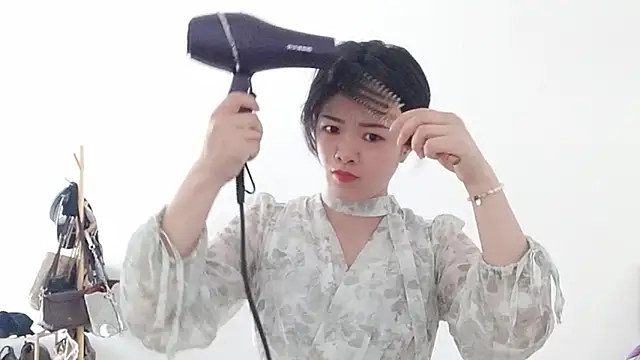 Nikishine online show from March 18, 2026, 3:31 am